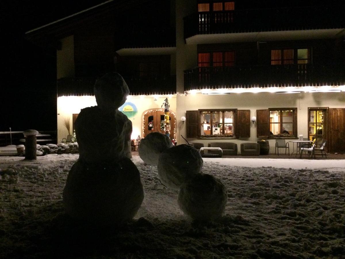 Familien Und Wanderhotel Clarezia Breíl Eksteriør billede